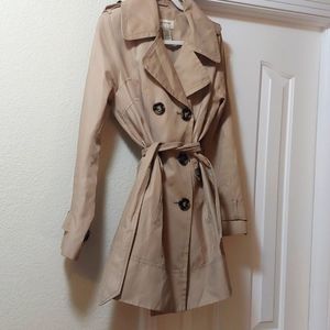 Jones New York Sport weather-proof trench